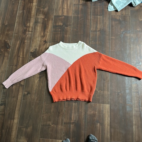 NWOT Karmiti Diagonal Colorblock Sweater - Picture 2 of 6